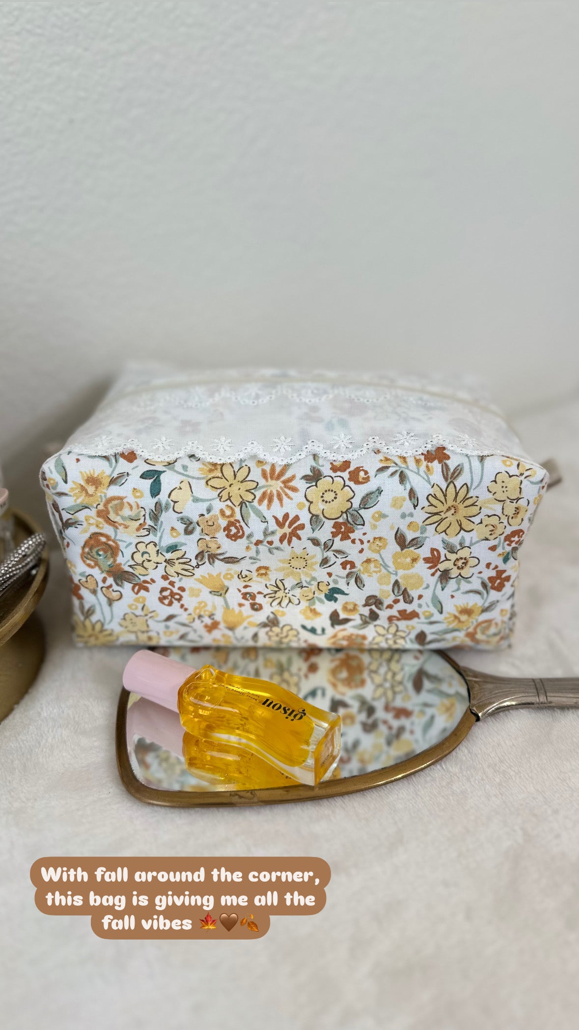 Daisy Medium Makeup Pouch