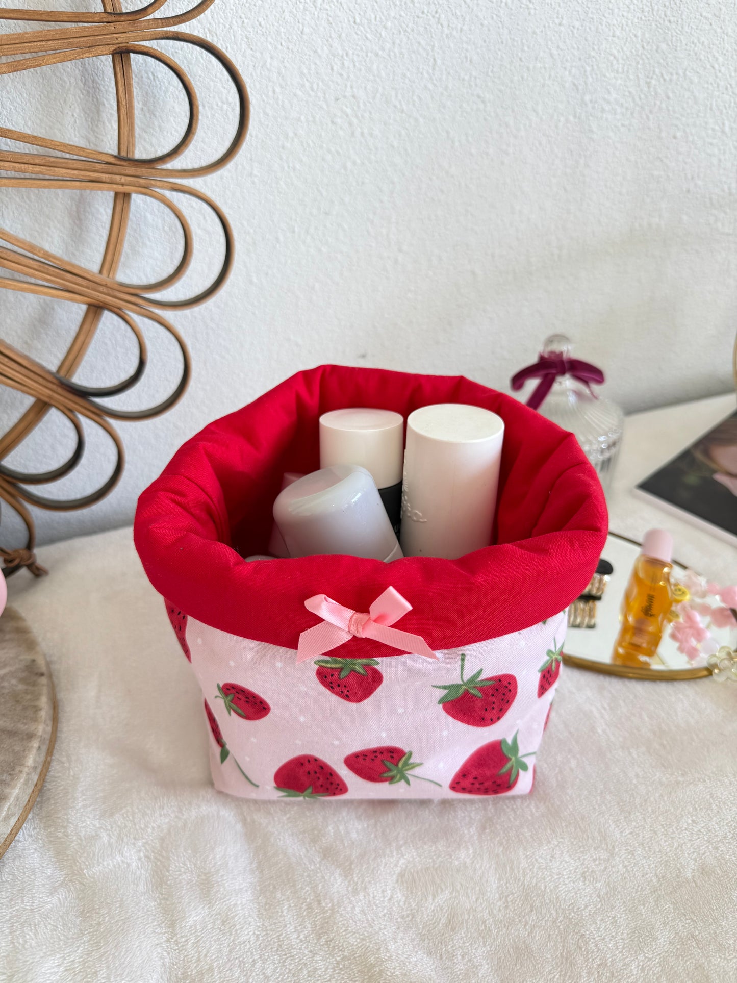 Strawberry bucket, skin care/makeup organizer