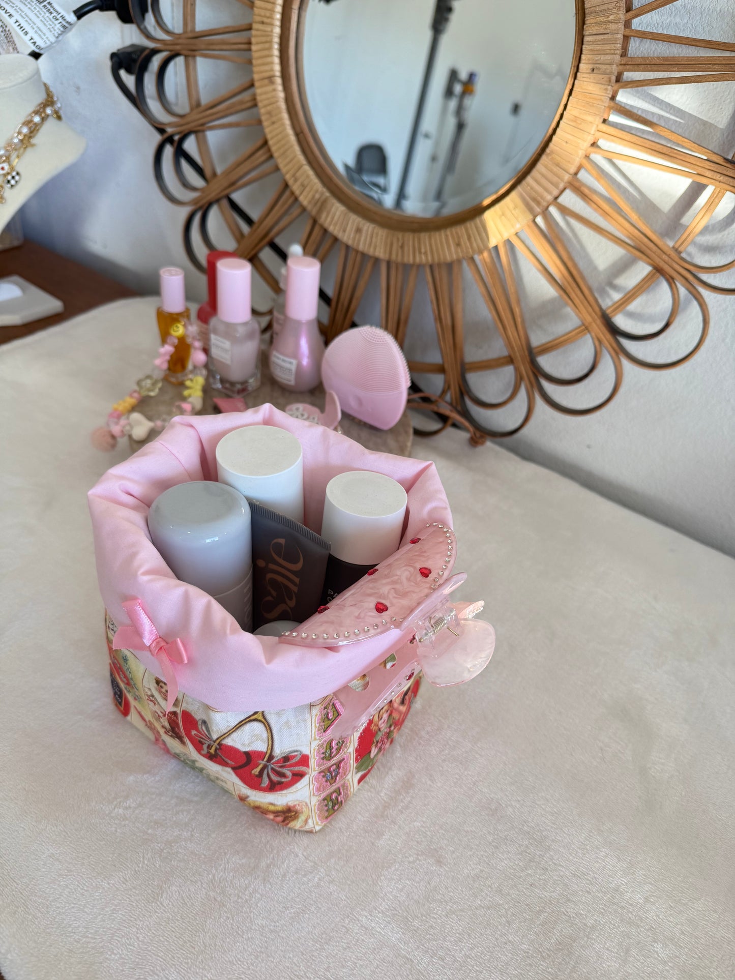 Cute Cupid Beauty Bucket